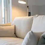 One Bedroom Next To The Port アパート *