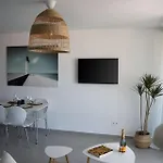 One Bedroom Next To The Port フエンヒロラ