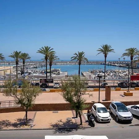 One Bedroom Next To The Port Apartment *